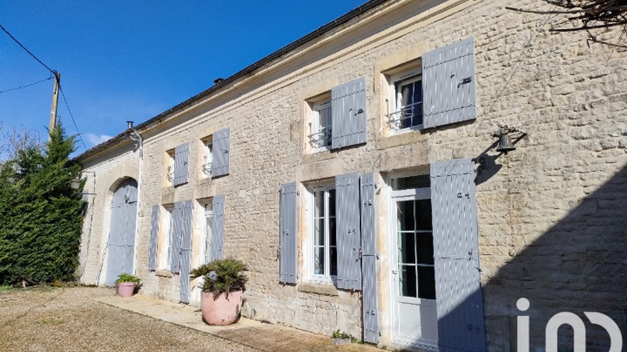 maison 8 pièces 170 m2 à vendre à Fontaine-Chalendray (17510)