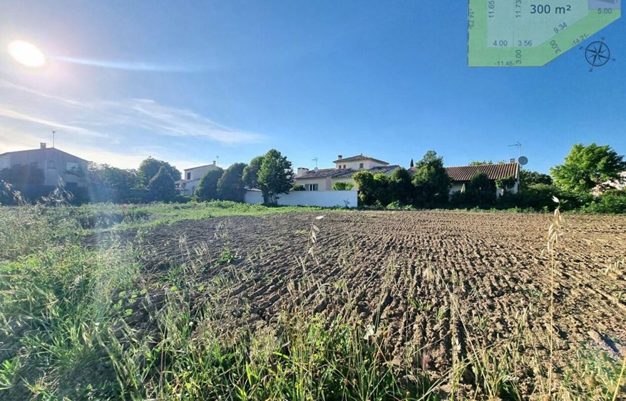 terrain  pièces 300 m2 à vendre à Lunel (34400)