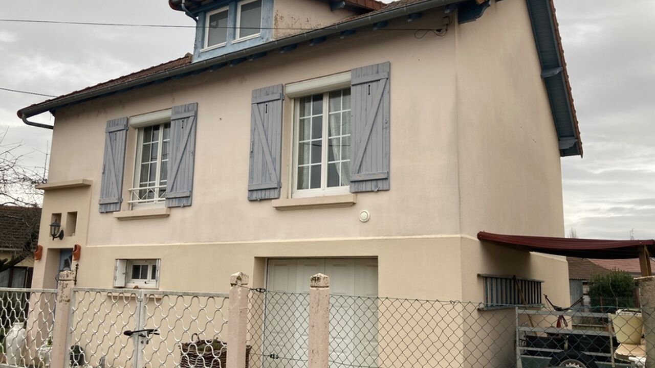 maison 4 pièces 80 m2 à Domérat (03410)