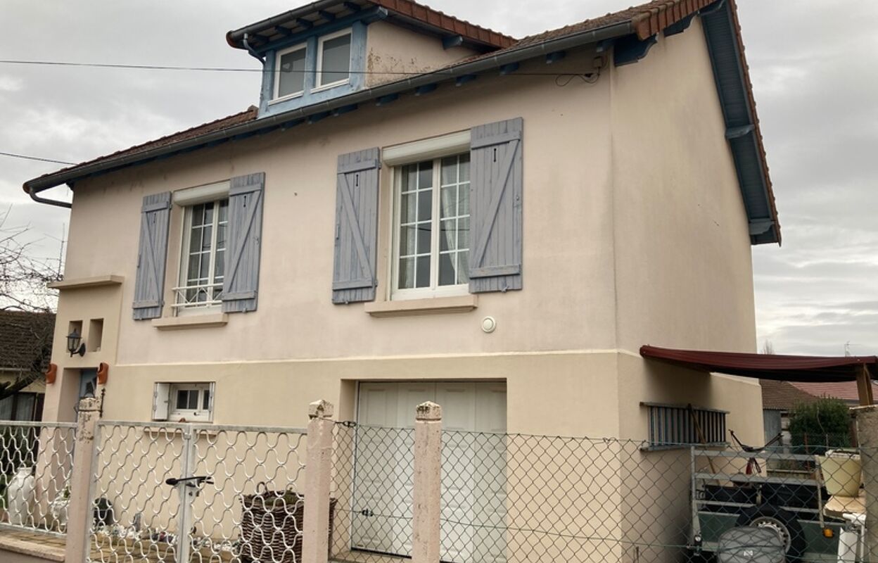 maison 4 pièces 80 m2 à Domérat (03410)