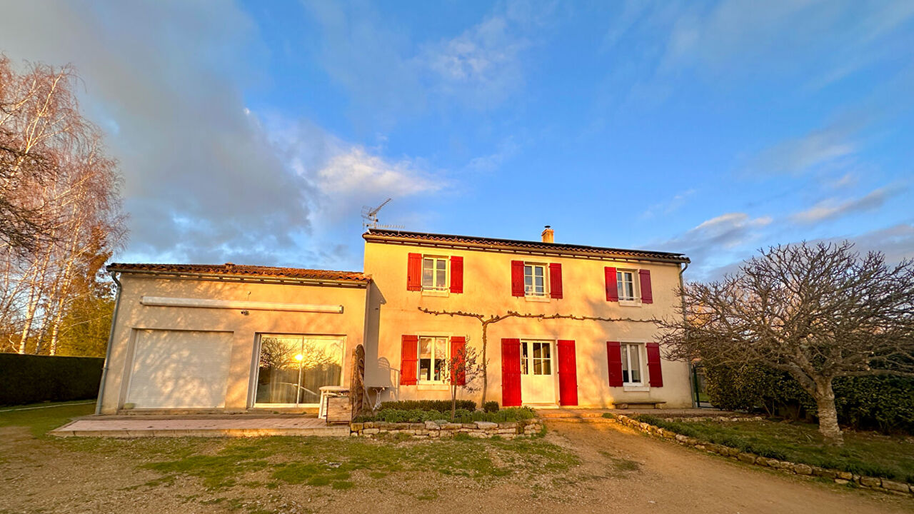 maison 11 pièces 240 m2 à vendre à Migné-Auxances (86440)