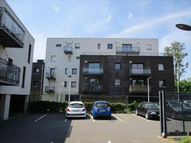 A VENDRE SECLIN F3 DANS RESIDENCE AVEC ASCENSEUR 2 STATIONNEMENT — photo du bien
