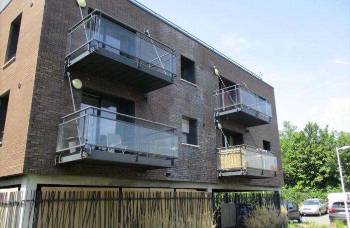 A VENDRE SECLIN F3 DANS RESIDENCE AVEC ASCENSEUR 2 STATIONNEMENT — photo 2