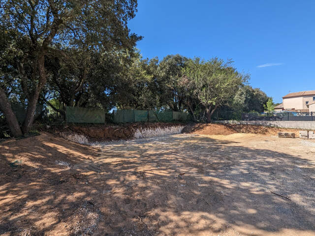 CLAPIERS - TERRAIN A BÄTIR DE 400 M2 — photo du bien
