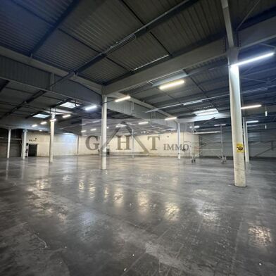 Local industriel 238 m²