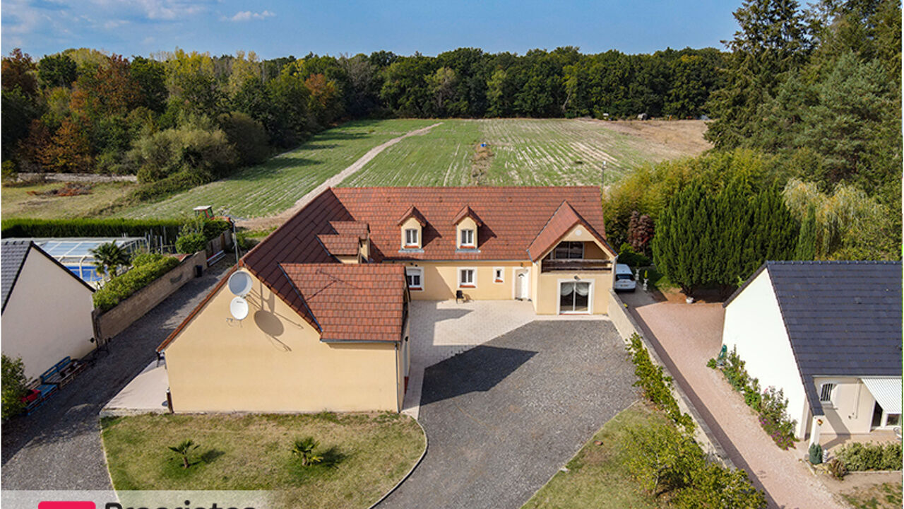 maison 14 pièces 394 m2 à vendre à Romorantin-Lanthenay (41200)