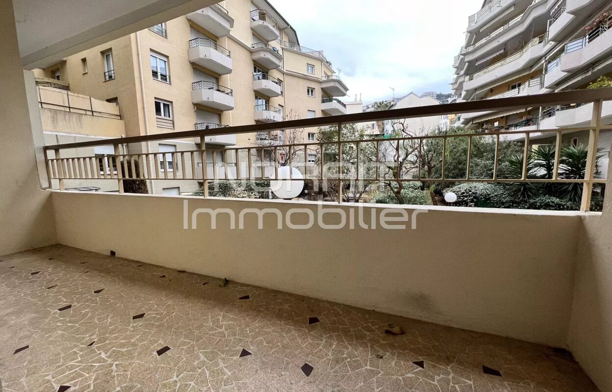 appartement 3 pièces 71 m2 à vendre à Nice (06100)