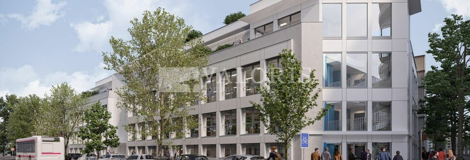 Bureau  2343 m² à louer à Lyon 3 (69003)