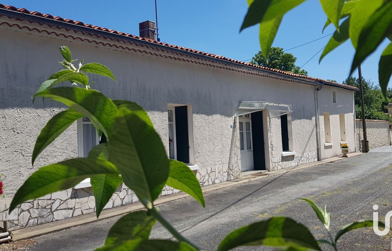 maison 8 pièces 362 m2 à vendre à Marsais (17700)