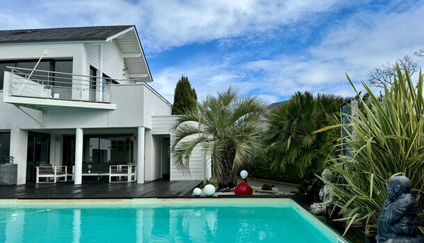 Villa / Maison 8 pièces  à vendre Pau 64000