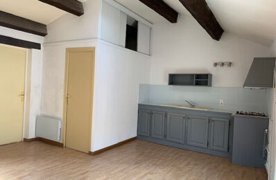 location appartement 490 € CC /mois à proximité de Violès (84150)