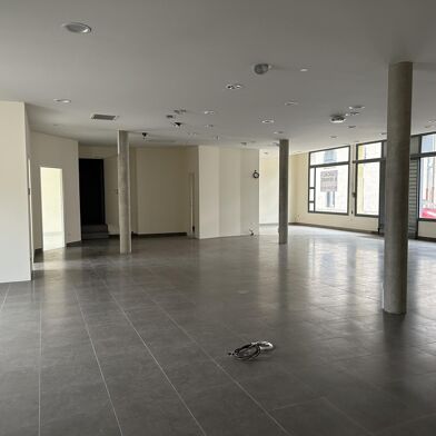 Commerce 1 pièce 230 m²