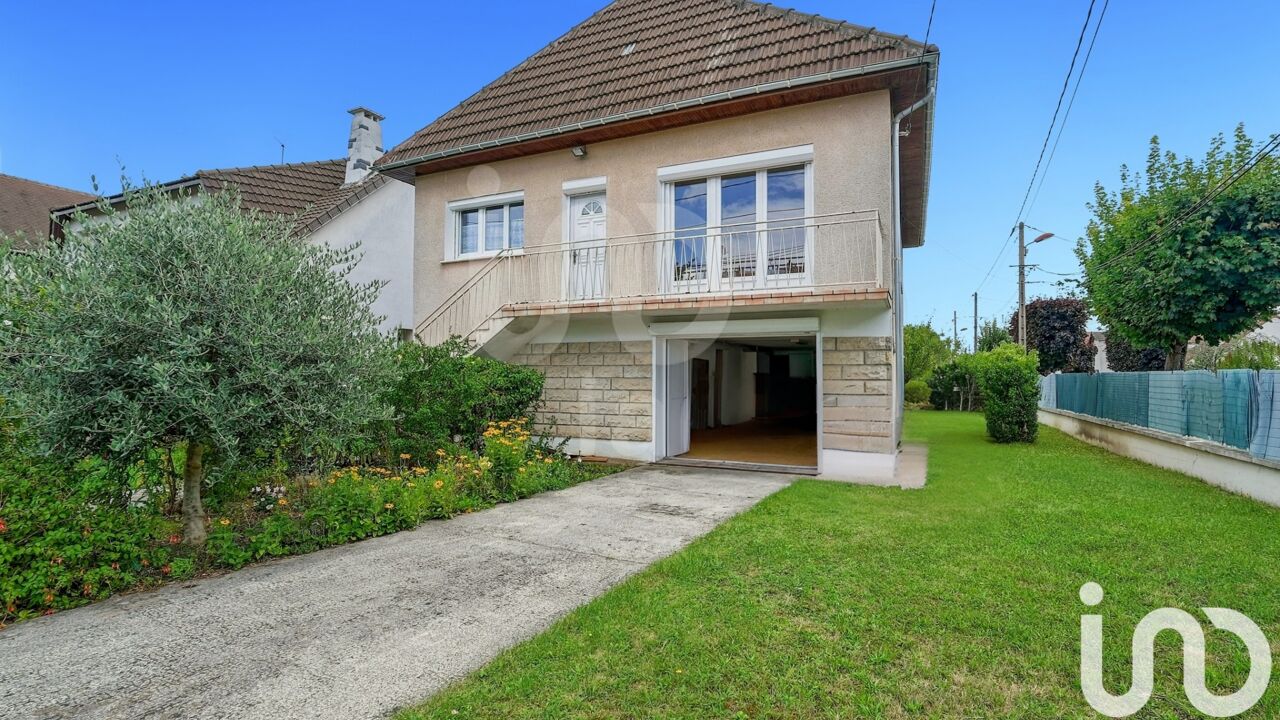 maison 4 pièces 102 m2 à vendre à Montfermeil (93370)