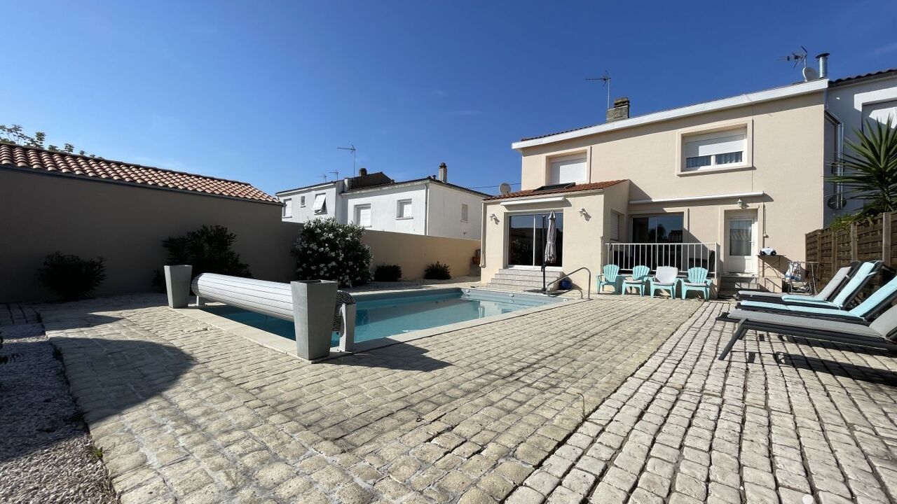 maison 7 pièces 170 m2 à vendre à La Rochelle (17000)