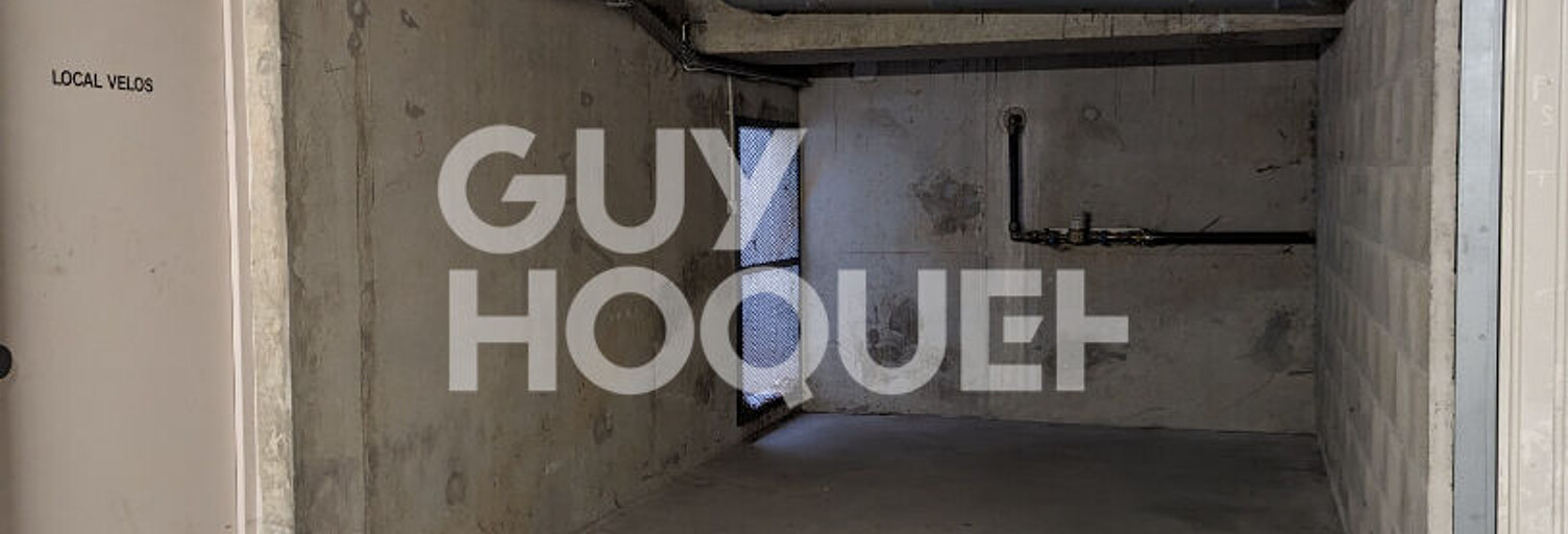 Garage  13 m² à louer à Décines-Charpieu (69150)