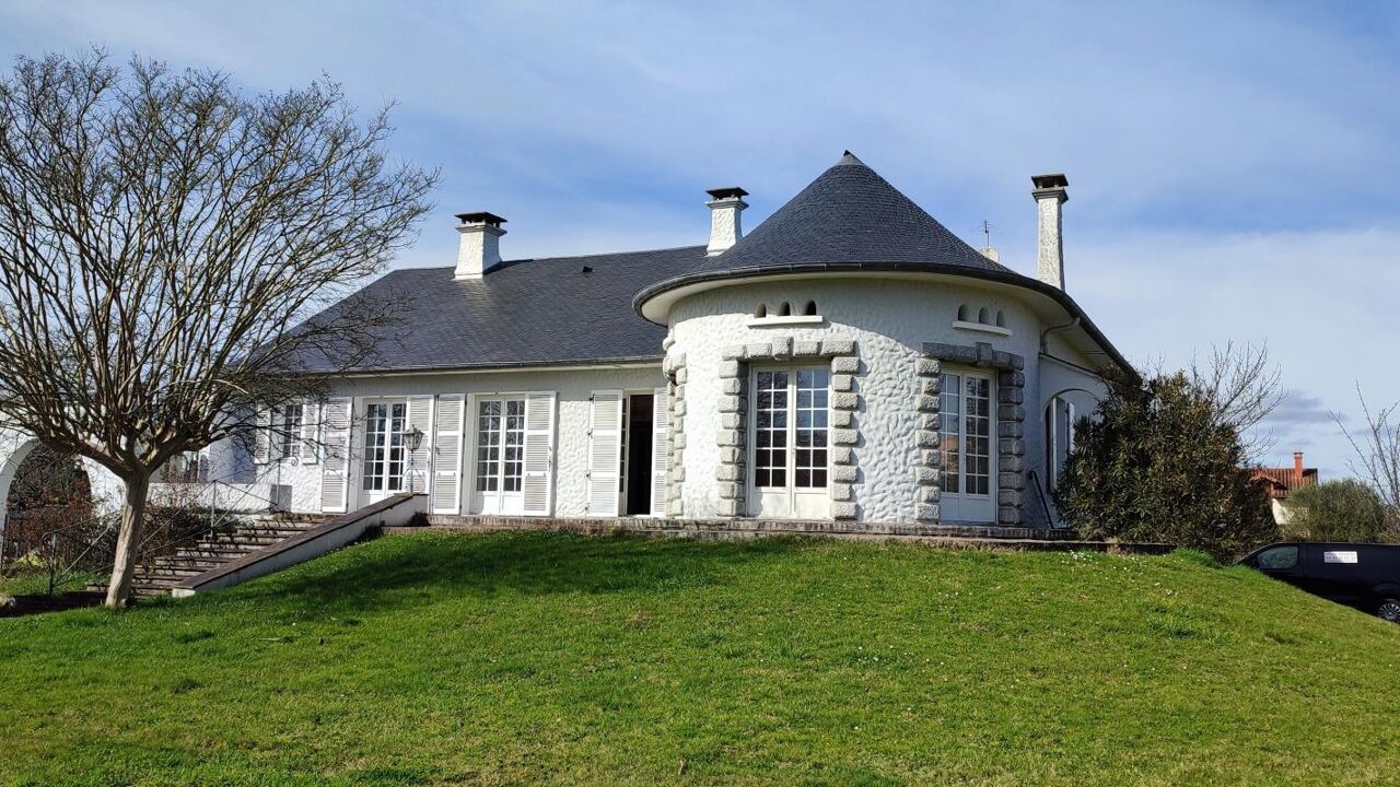 maison 6 pièces 154 m2 à vendre à Vic-en-Bigorre (65500)