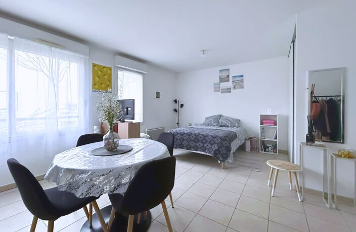 Vente appartement   Trélazé (49800) — photo 2