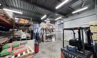 Local industriel  920 m² à louer à Le Thillay (95500)