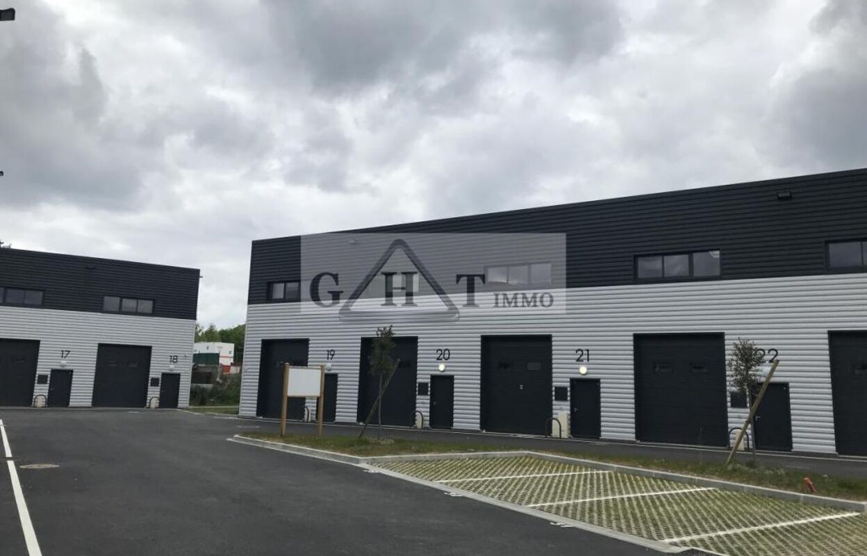 local industriel  pièces 330 m2 à louer à Neuilly-Plaisance (93360)