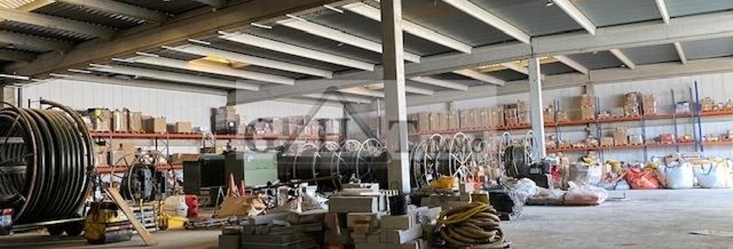 Local industriel  470 m² à louer à Le Thillay (95500)