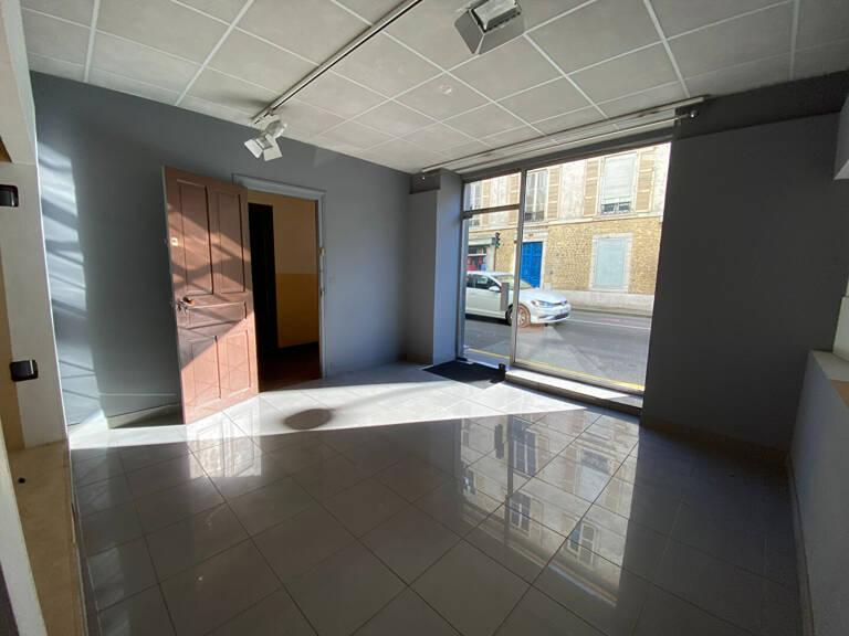 PAU, local 110m² offrant diverses possibilités en centre ville. — photo 1