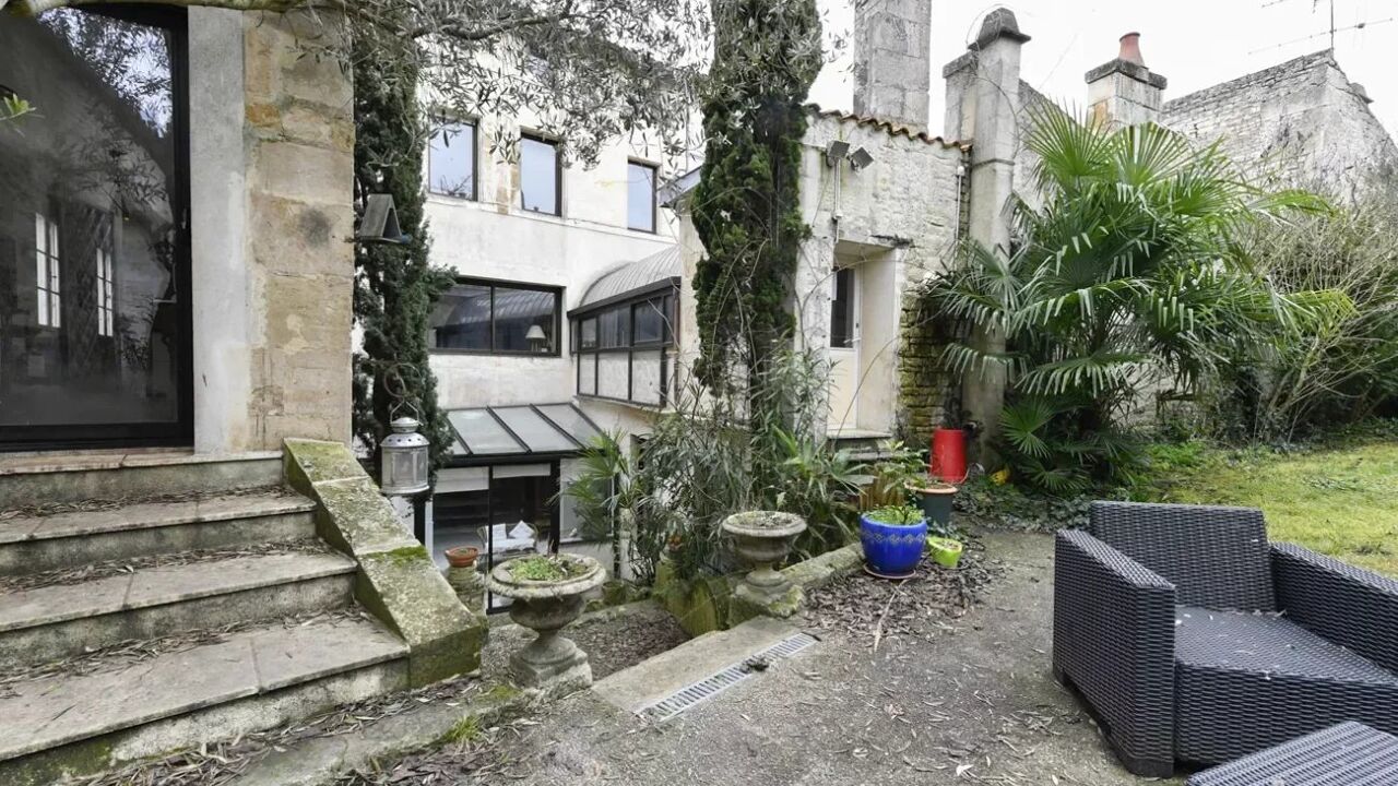 maison 12 pièces 452 m2 à vendre à Niort (79000)
