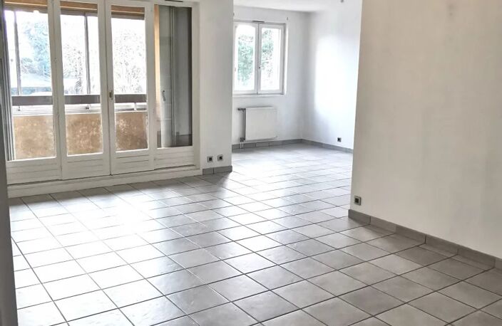 Vente appartement 4 pièces 98 m² Saint-Galmier (42330) — photo 3
