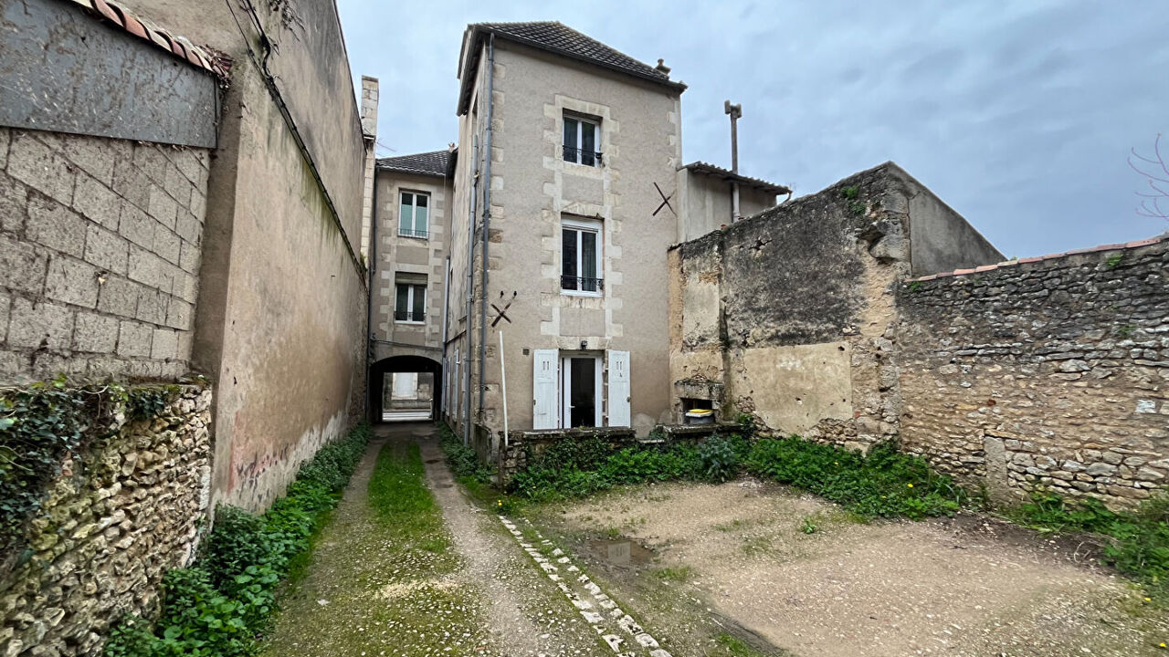 immeuble  pièces 204 m2 à vendre à Poitiers (86000)