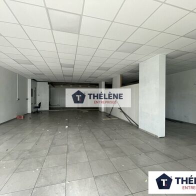 Commerce  320000 €