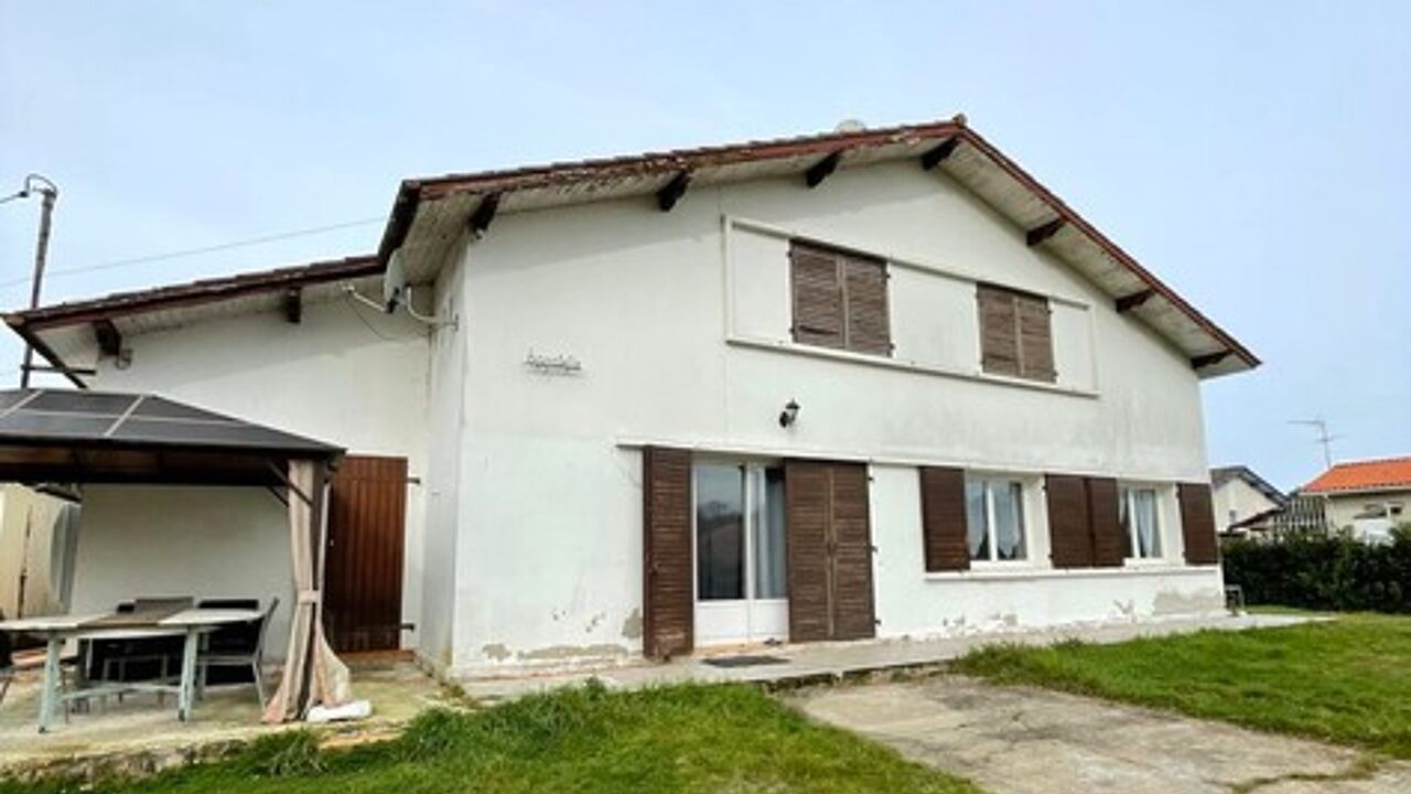 maison 7 pièces 140 m2 à vendre à Seyresse (40180)