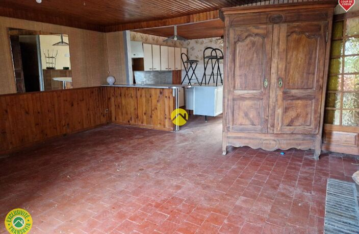 Maison dans village médiéval — photo 4