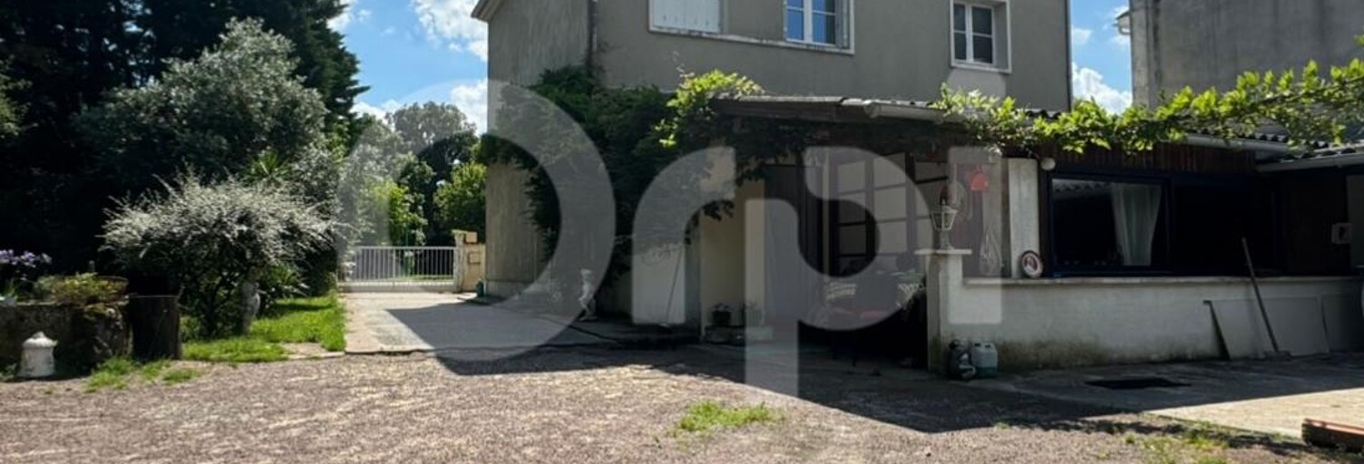 Maison 5 Pièces 181 m² à vendre à L'Éguille (17600)