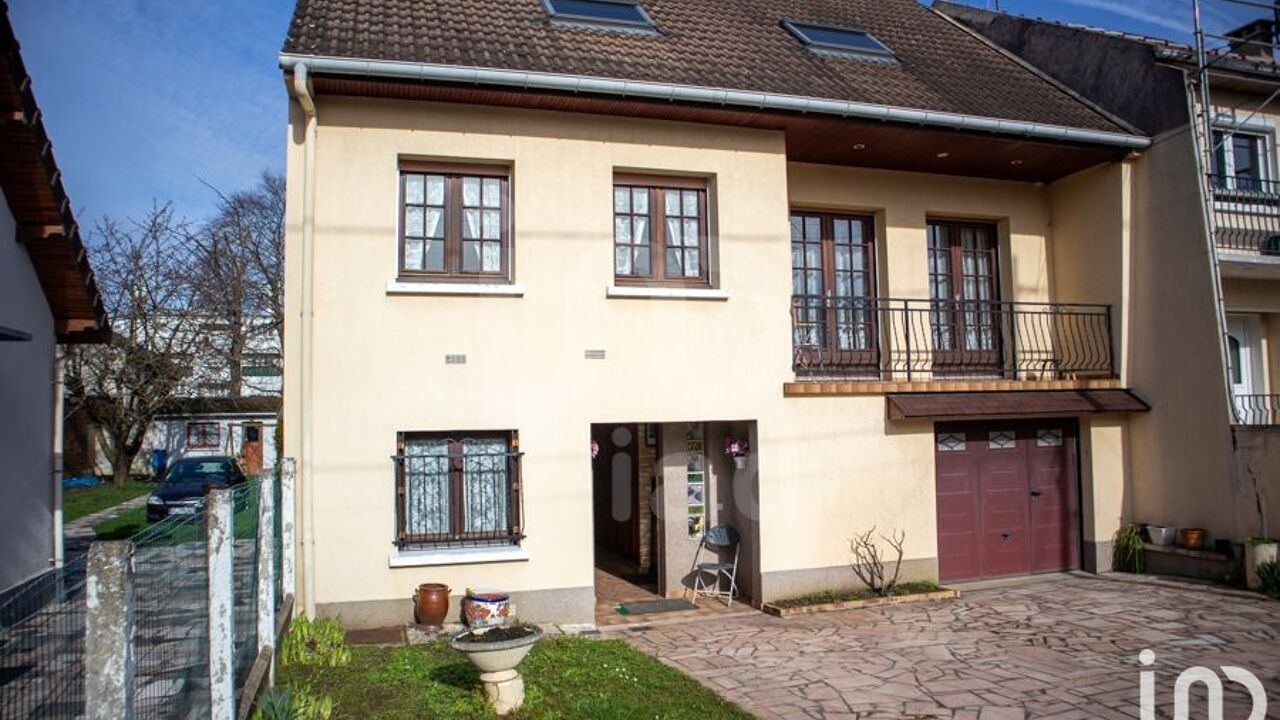 maison 8 pièces 170 m2 à vendre à Pontault-Combault (77340)