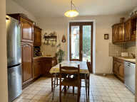 A FISMES - CHARMANTE MAISON DE VILLE HABITABLE DE SUITE SANS TRAVAUX. — photo 2