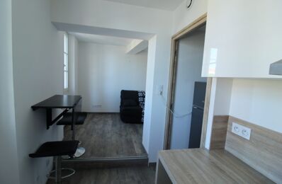 location appartement 550 € CC /mois à proximité de Sanary-sur-Mer (83110)