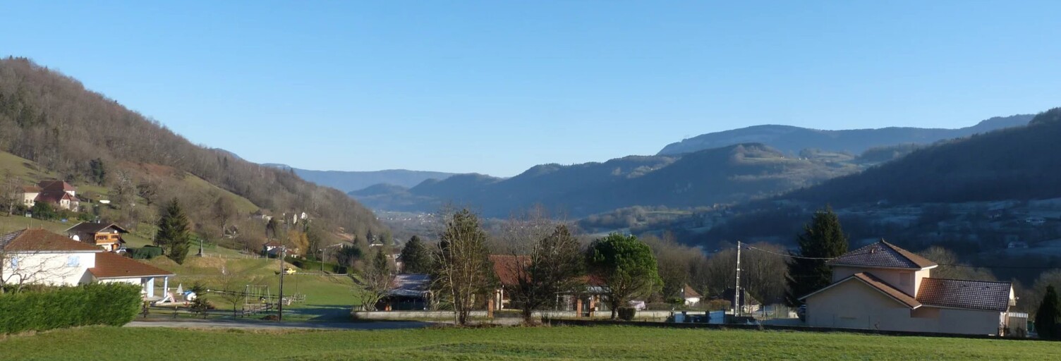 Terrain  9954 m² à vendre à Saint-Bueil (38620)