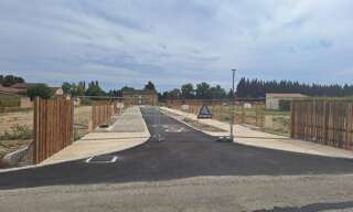 Terrain  305 m² à vendre à Jonquières (84150)