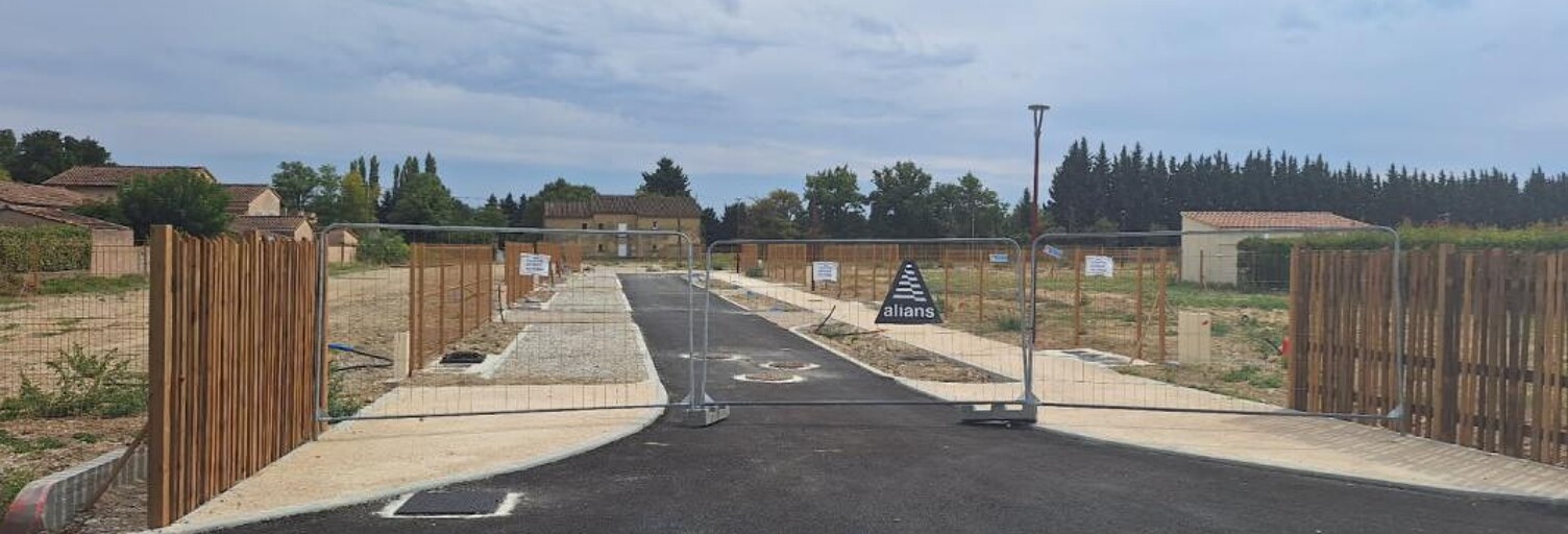 Terrain  300 m² à vendre à Jonquières (84150)