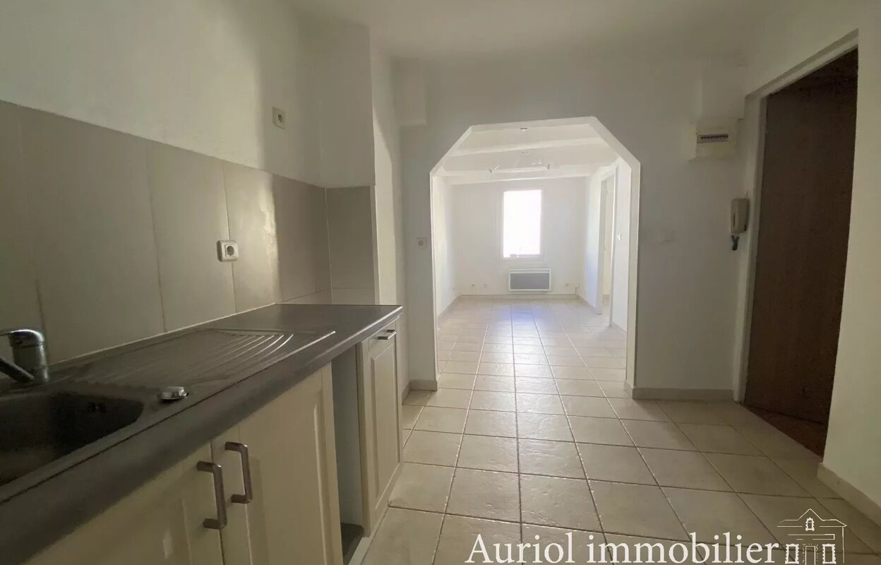 appartement 2 pièces 30 m2 à vendre à Auriol (13390)