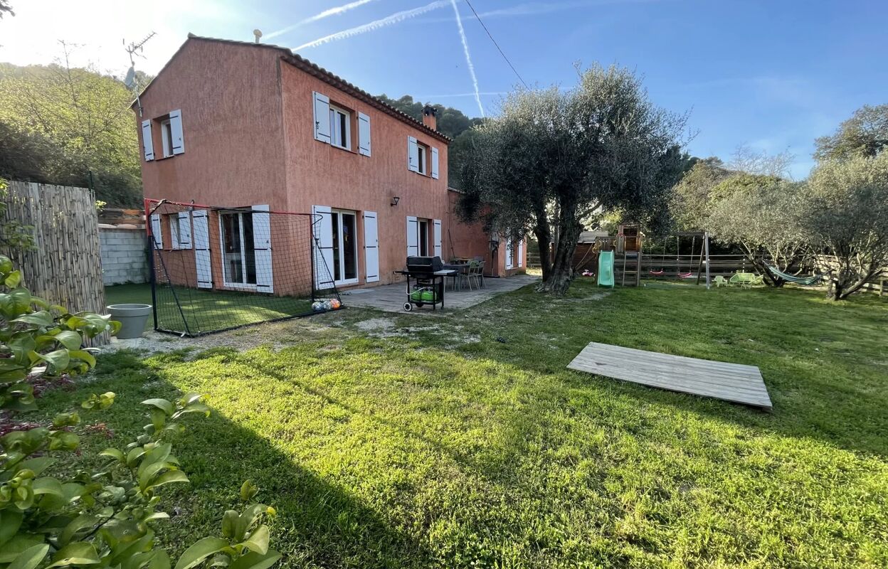 maison 5 pièces 110 m2 à vendre à Tourrette-Levens (06690)