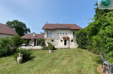 location maison 2 200 € CC /mois à proximité de Val-de-Virieu (38730)