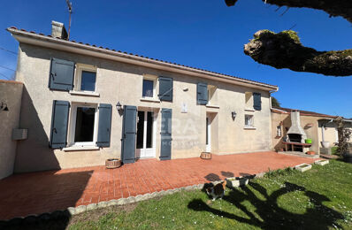 vente maison 243 800 € à proximité de Saint-Genès-de-Blaye (33390)