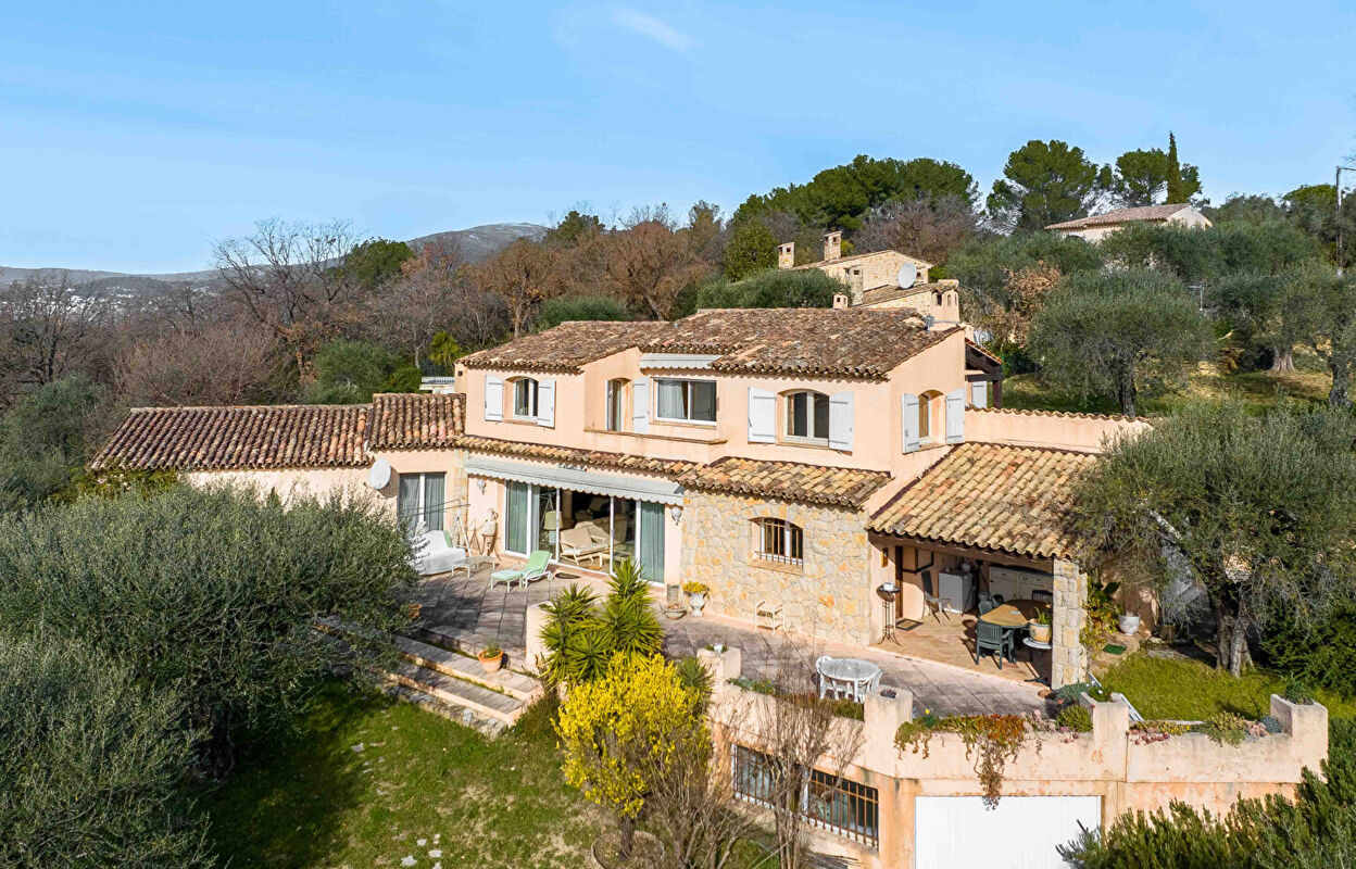 maison 8 pièces 352 m2 à vendre à Châteauneuf-Grasse (06740)