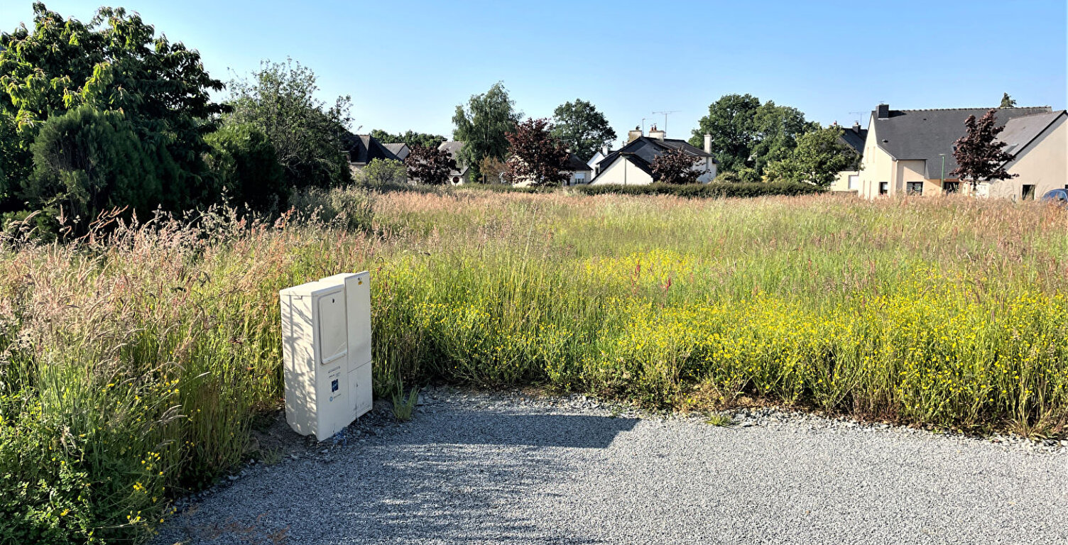 A VENDRE Terrain Constructible Viabilisé de 322 m² à Mondevert - 30 904  HAI — photo 1