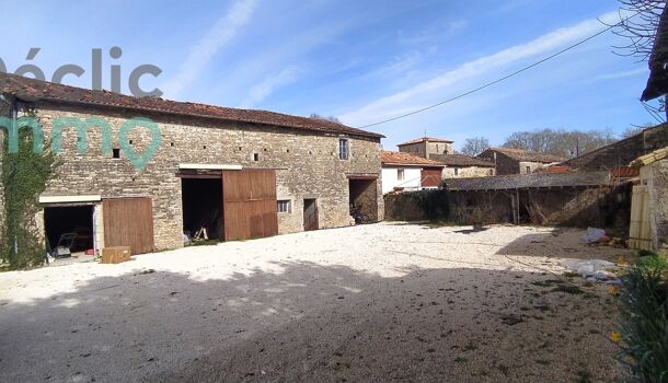 Villa / Maison 5 pièces  à vendre Villefagnan 16240