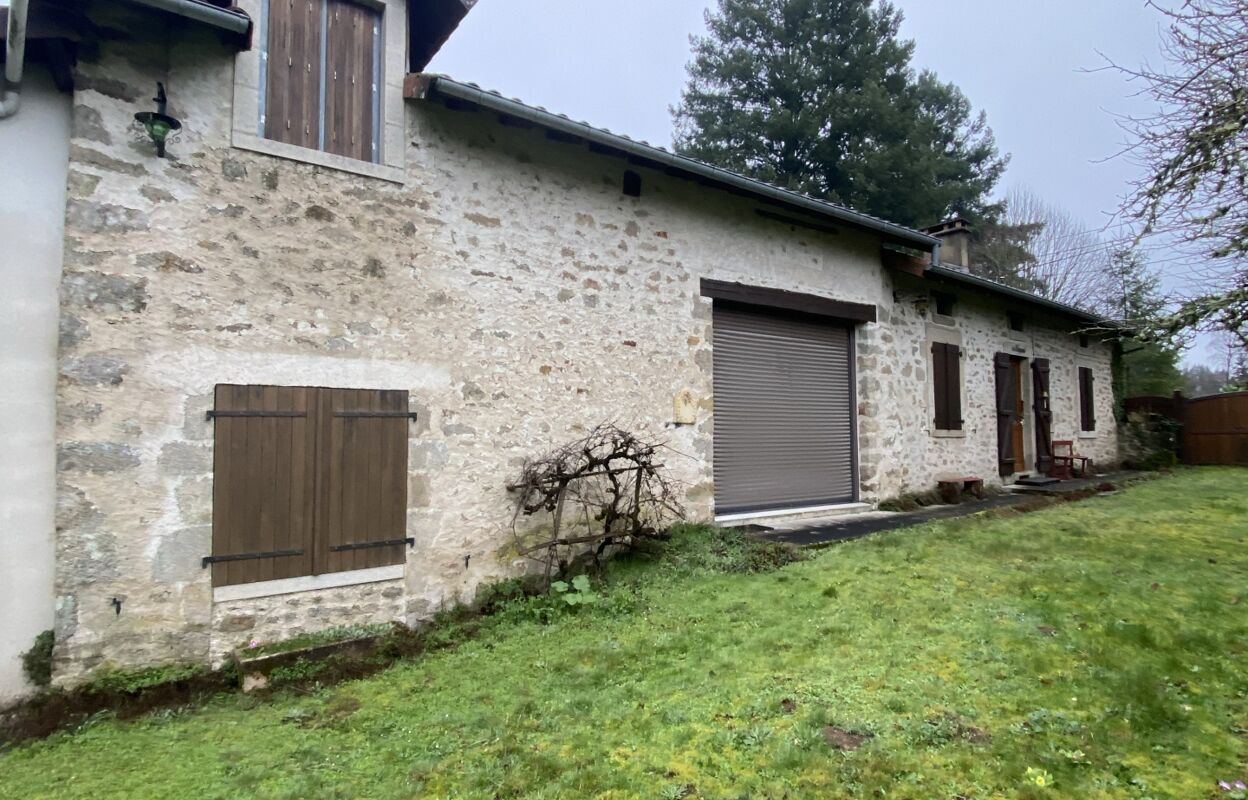 maison 5 pièces 149 m2 à vendre à La Chapelle-Montbrandeix (87440)