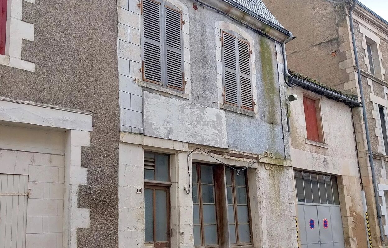 maison 4 pièces 85 m2 à vendre à Saint-Savin (86310)