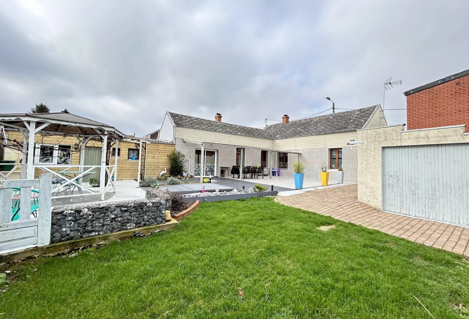 Co-Exclusivité — photo 1