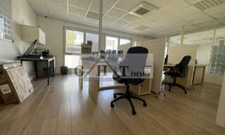 Local industriel  180 m² à louer à Créteil (94000)