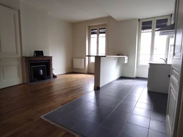 VILLEURBANNE CHARPENNES - T1 bis avec alcôve de 42 m² — photo 1